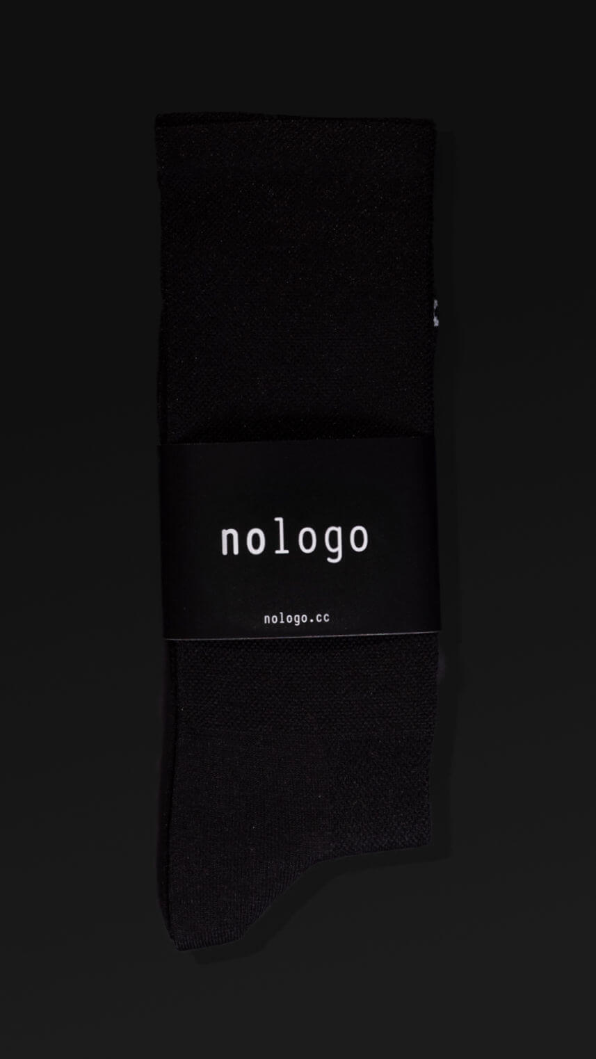 nologo-black-cycling-socks-bg nologo black cycling socks product photo