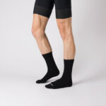 zwarte nologo-sokken voor grindfietsen: ontworpen voor grindfietsen en bieden duurzaamheid en comfort