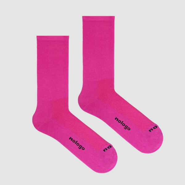 nologo fuchsia cycling socks: essential gear, offering ultimate comfort and durability.
