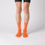 nologo oranje fietssokken: het toonbeeld van comfort en stijl voor competitieve en stijlvolle fietsers.