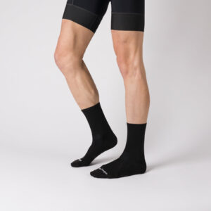 black classic cycling socks by nologo: trusted by cyclists worldwide for their quality and performance.